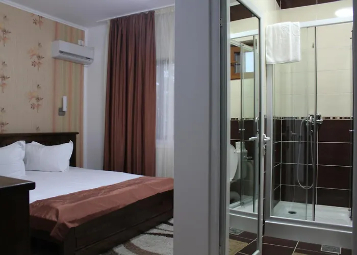 Delta Miraj בית הארחה